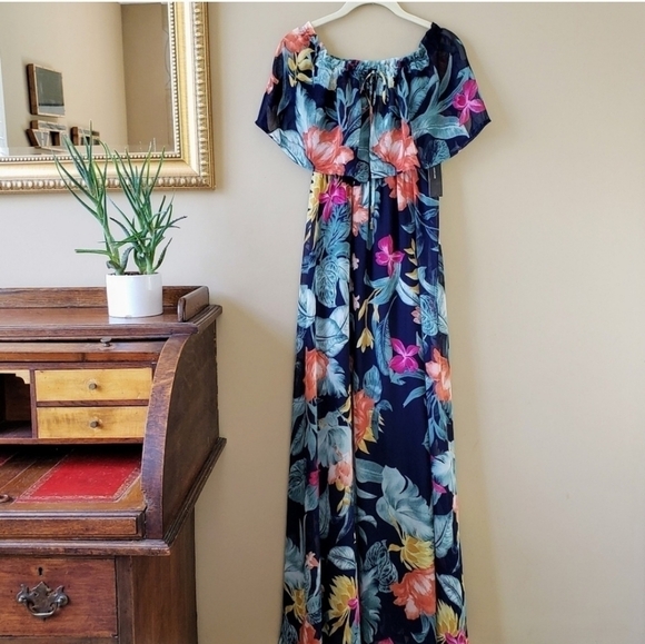 Lulus Infinite Love Floral Tropical Print Off Shoulder Ruffle Maxi Dress XS NWT - Picture 5 of 8
